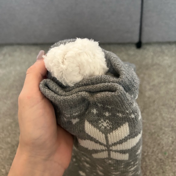 Fuzzy Warm Slipper Socks lined with Grippers - Picture 4 of 9